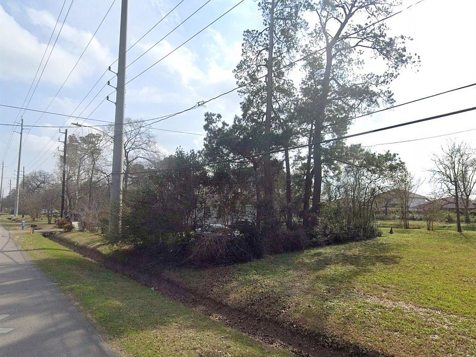 2nd image of 8832 Caddo Rd