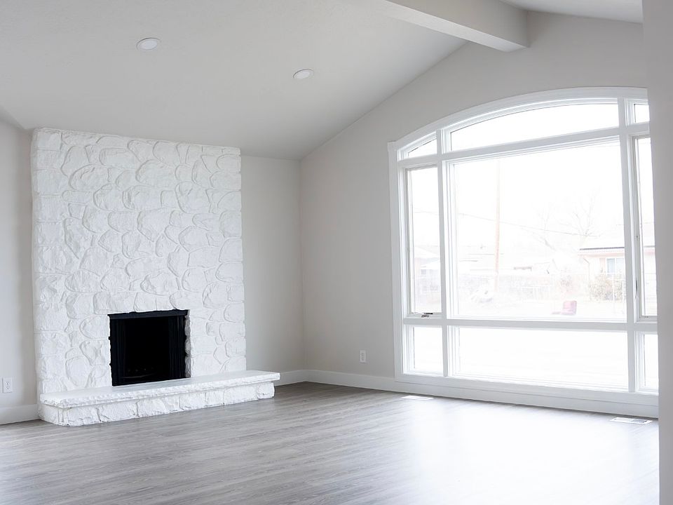 1st image of 5389 W Janette Ave