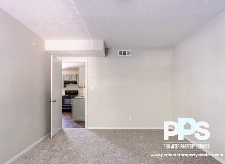 1126 Maple St #8 — Photo 10