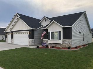828 Cambron Ave, Twin Falls, ID 83301