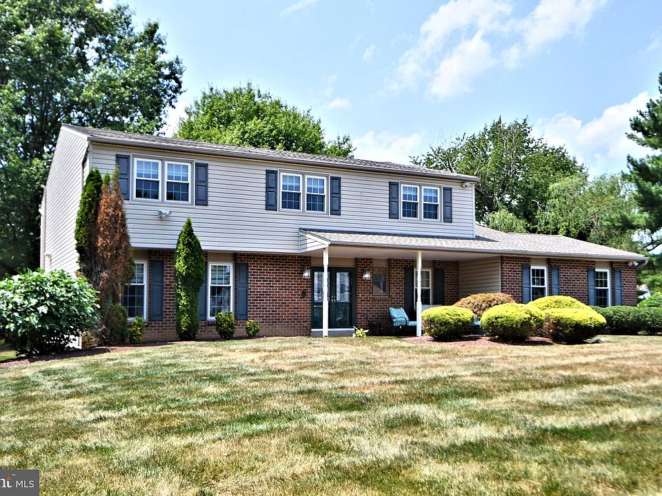 1st image of 97 Redwood Dr