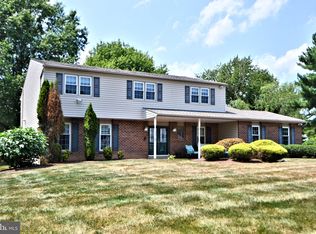 97 Redwood Dr, Richboro, PA