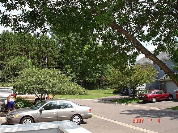 2nd image of 1845 Donegal Dr APT 9
