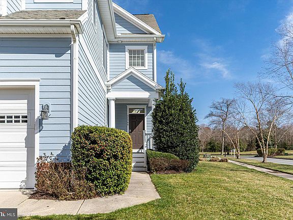 3rd image of 31548 Winterberry Pkwy