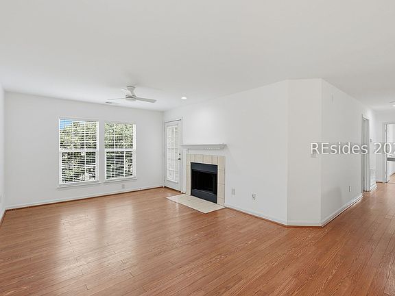 3rd image of 100 Kensington Blvd APT 924