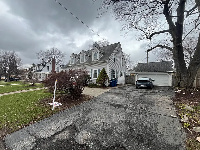 3881 Bailey Ave — Photo 5