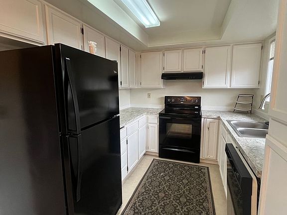5th image of 3788 Westleigh St