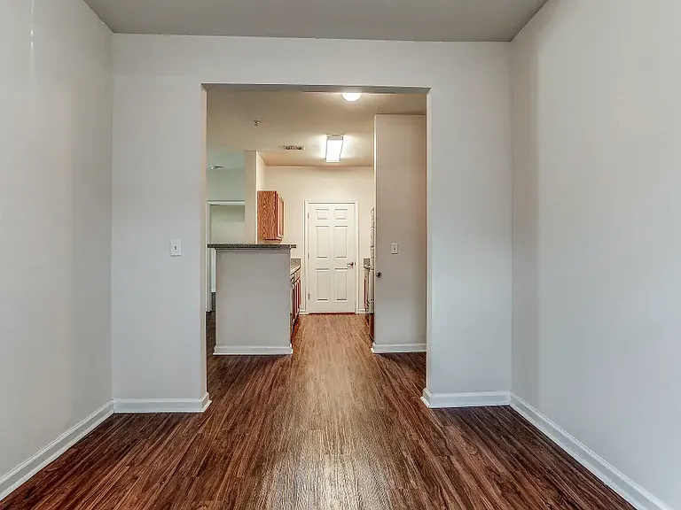 Elk Way Apartments — Photo 11