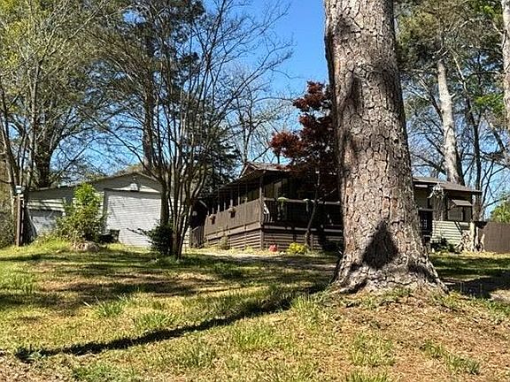 3rd image of 127 Lakeside Dr