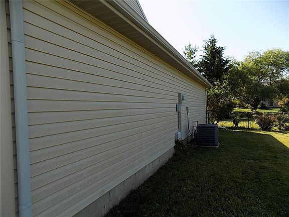 2nd image of 12479 Farley Dr