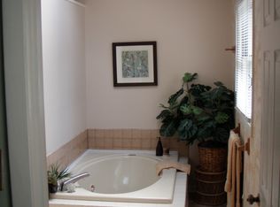 9606 Meredith Woods Ct, Glen Allen, VA 23060