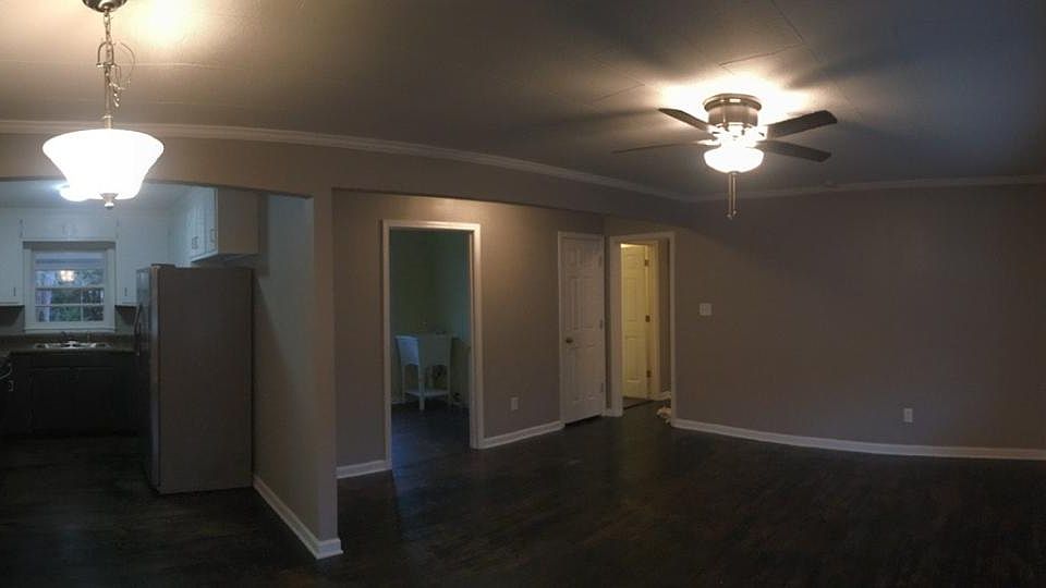 1st image of 104 Pinecone Dr