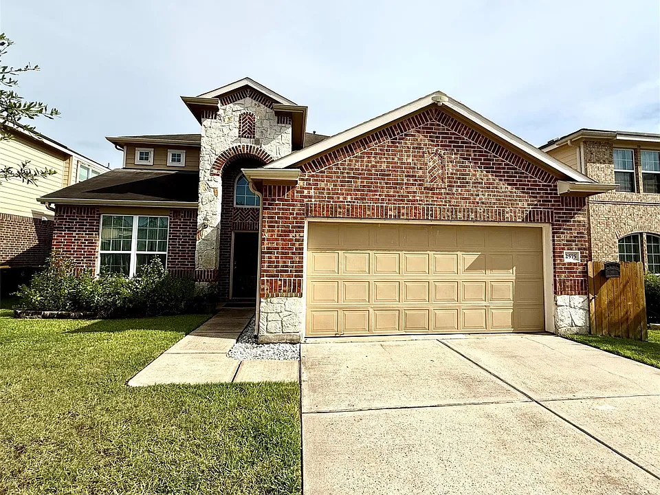 2575 Riverway Dr