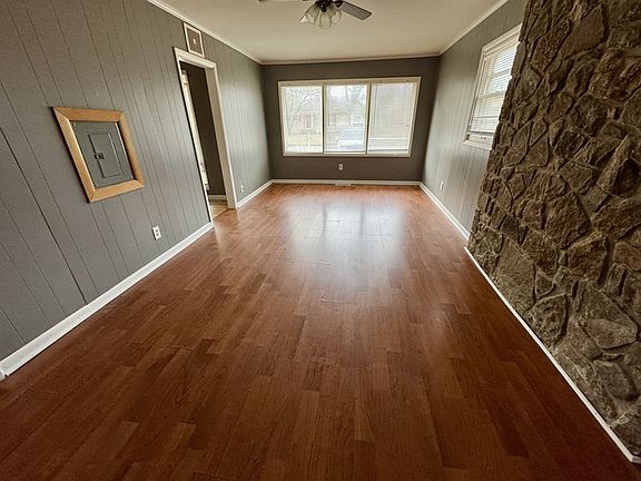 5th image of 323 Jack Coleman Dr NW