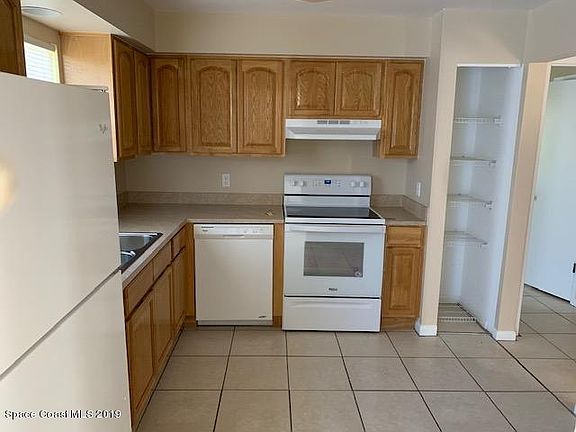 3rd image of 591 Borraclough Ave NW
