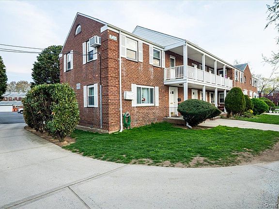 2nd image of 255-08 74th Avenue #Upper 25A122