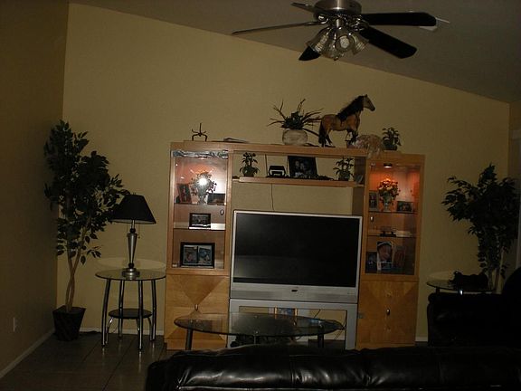 4th image of 3421 W Sierra Vista Dr