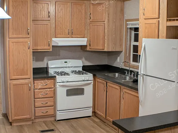 47 Dudley Pl, Bennington, VT 05201