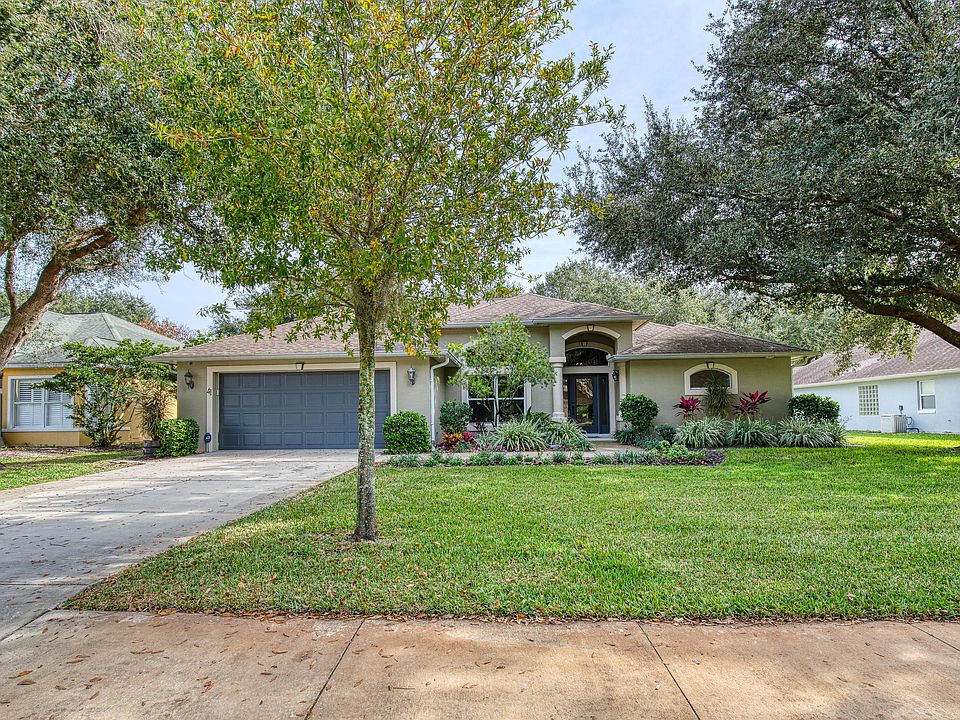 1st image of 41 Lakebluff Dr