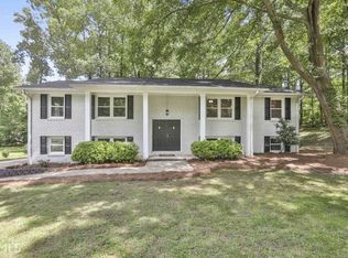 130 Azalea Dr, Peachtree City, GA 30269