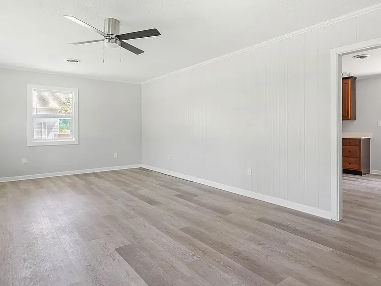 34132 Clay Rd — Photo 4