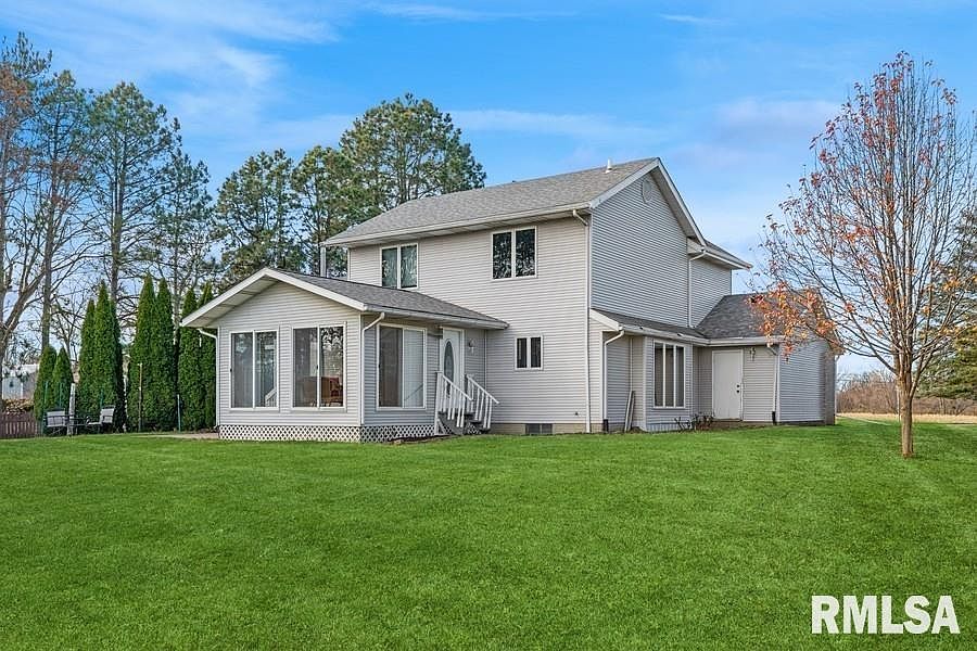 9929 Ridgewood Rd, Milan, IL 61264 | Zillow