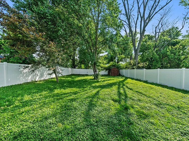 204 Stevenson Rd — Photo 26