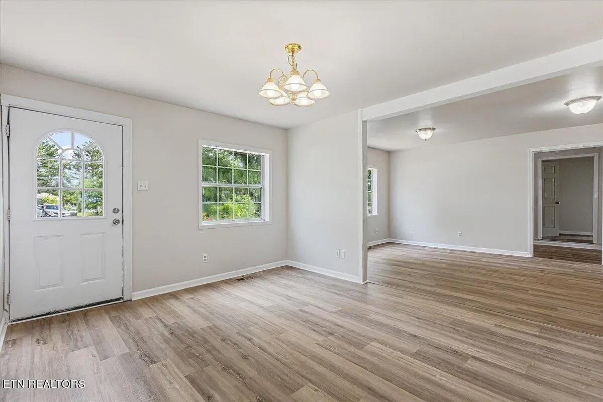 3 bed, 1760 sqft, $1,400 — Photo 4