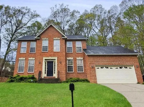 9106 Helmsley Dr, Clinton, MD 20735
