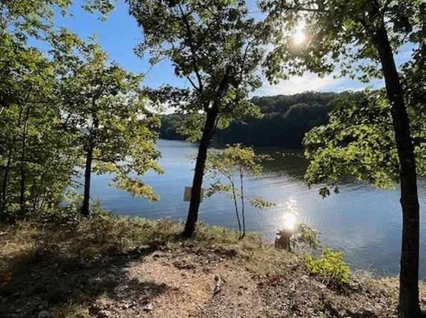 26450 Eagle Point Rd, Barnett, MO 65011