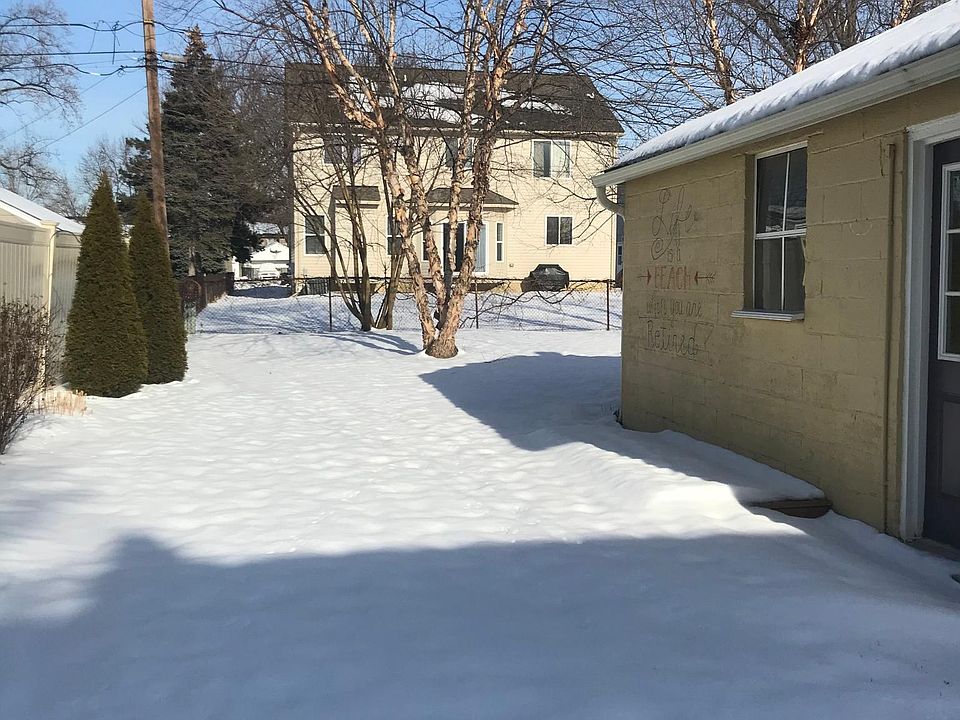 2nd image of 94 Forthton Ave