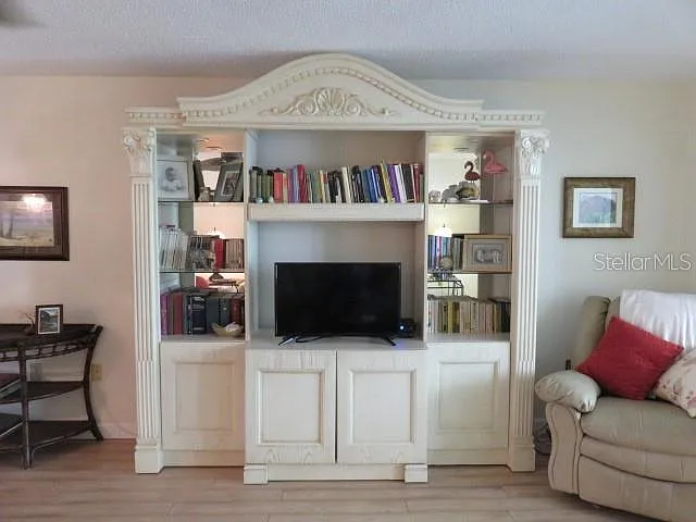 142 Pineneedle Dr #142U — Photo 6
