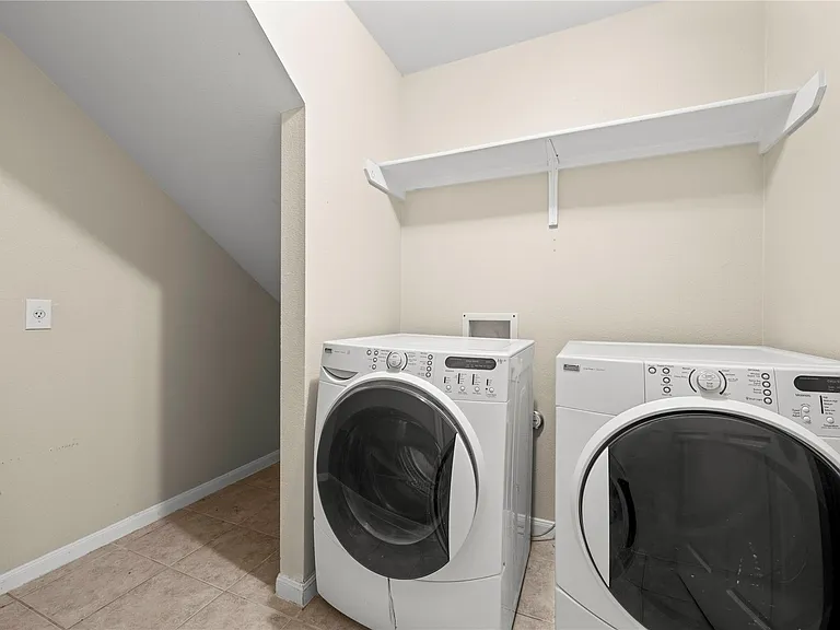 5105 Hibiscus Valley Dr — Photo 13