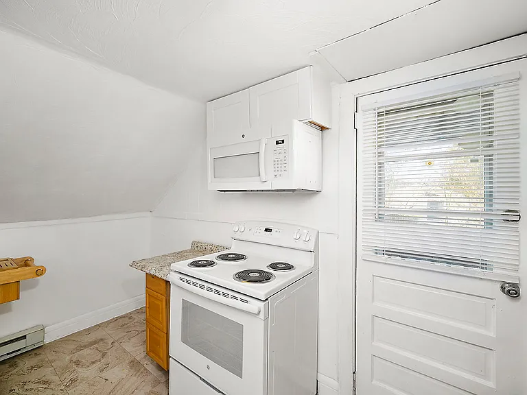 1270 Old Buckroe Rd #B — Photo 20