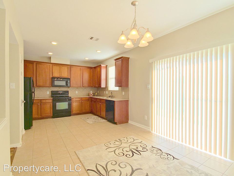 1st image of 16128 Limestone Lake Dr