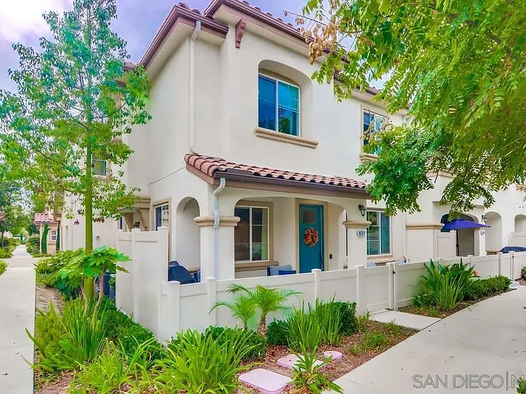 1423 Shearwater St #2 — Photo 46