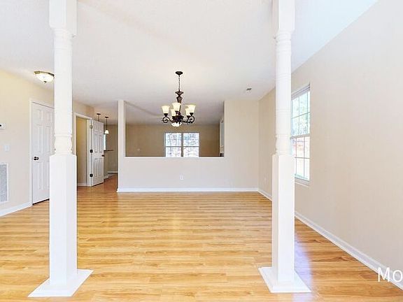 3rd image of 312 Arbor Greene Dr