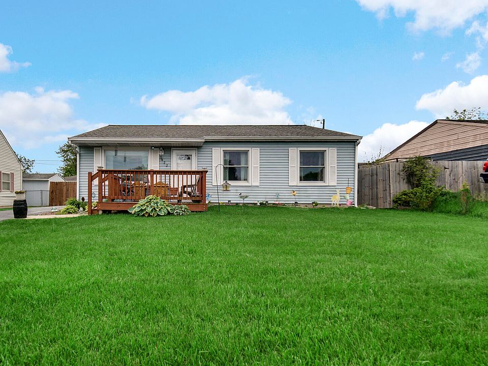 1st image of 422 Saginaw Dr