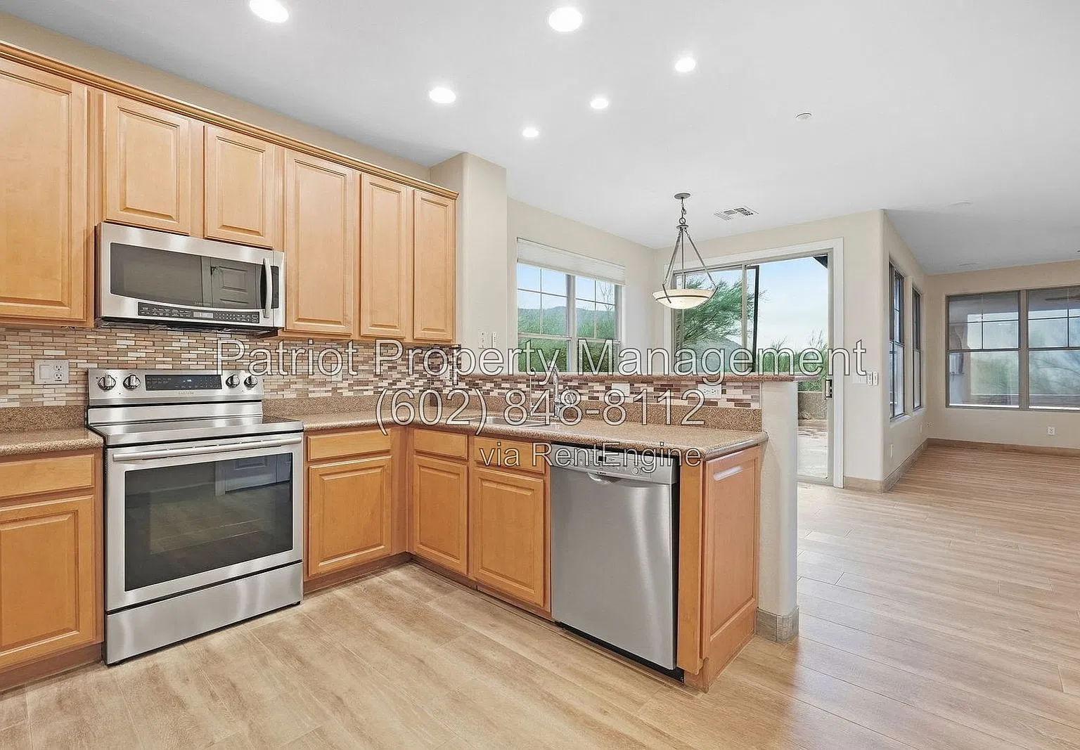 3 bed, 2.0 bath, 1886 sqft, $4,400 — Photo 1