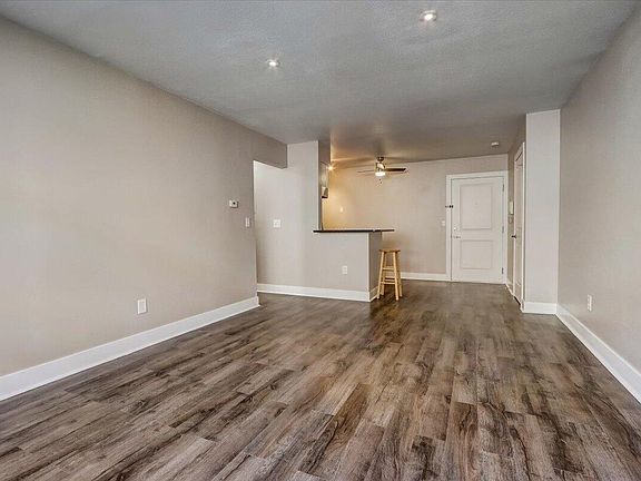 5th image of 2121 N Cambridge Ave APT 104
