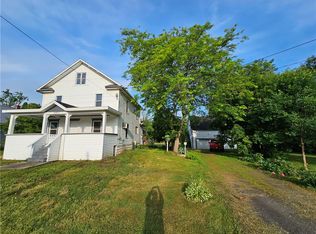 6317 Bennett St, Williamson, NY 14589