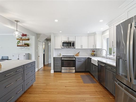 2nd image of 19 Salisbury Rd