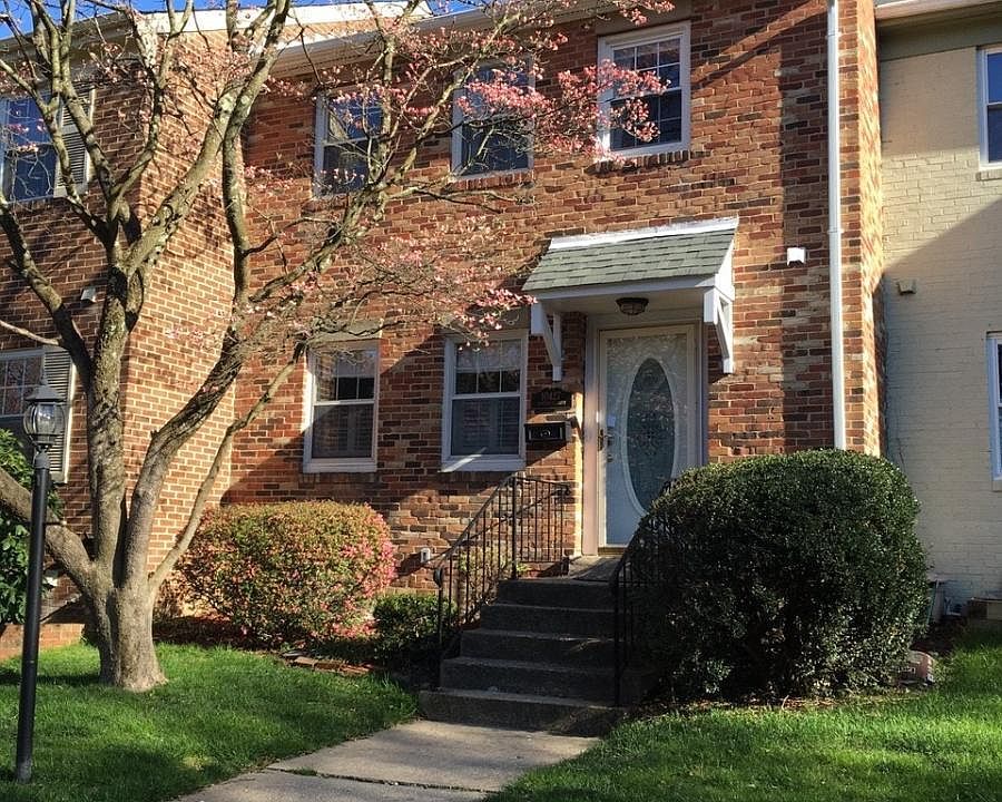 1st image of 10427 Courthouse Dr