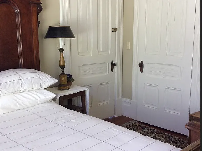 518 Forest Ave — Photo 10