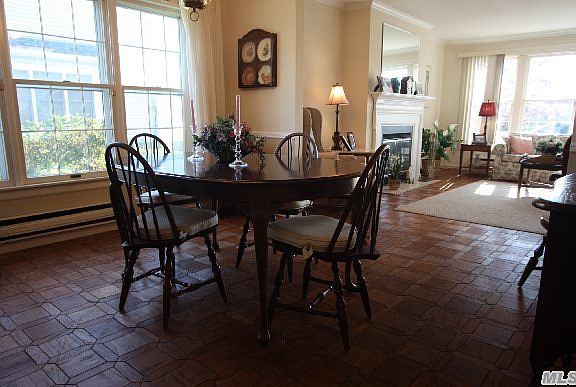 5th image of 110 Hearthside Dr