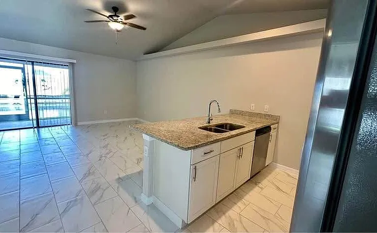 3418 SW 17th Ave #3418 — Photo 21