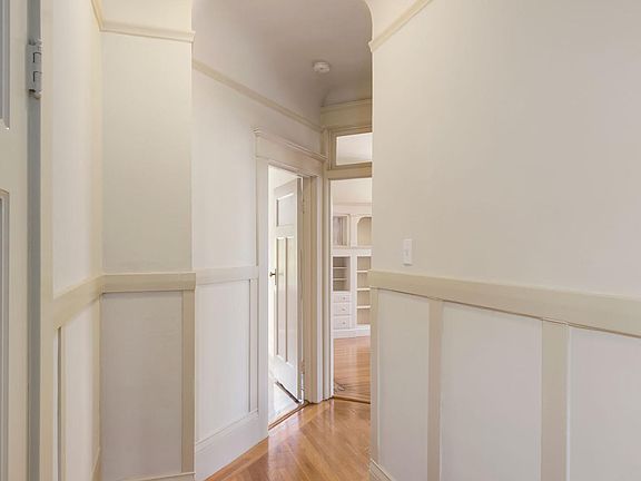 4th image of 1644 Taylor St #32