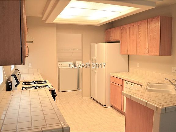 4th image of 8861 Cornwall Glen Ave