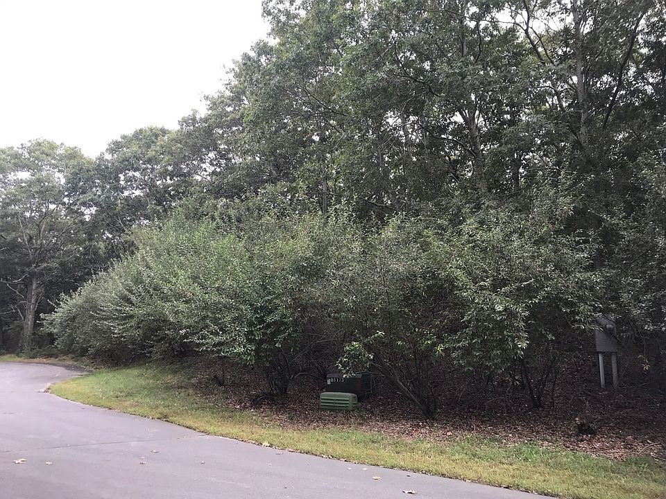 1st image of 24 Fairway Dr