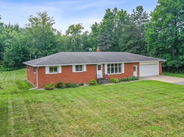 9351 Yurek Rd, Pulaski, WI 54162